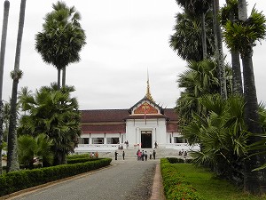 s-20111218 laos (7).jpg